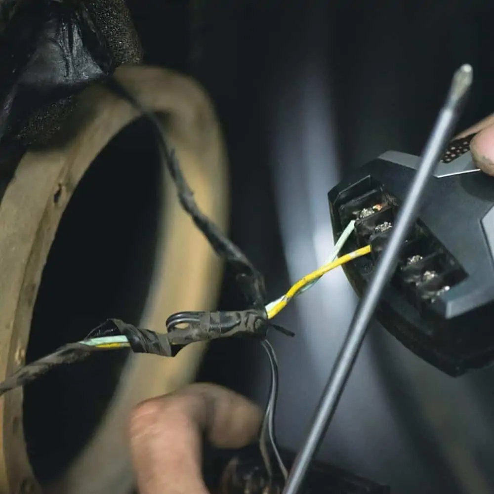 A closer look of a mounting hole's inner and outer diameter