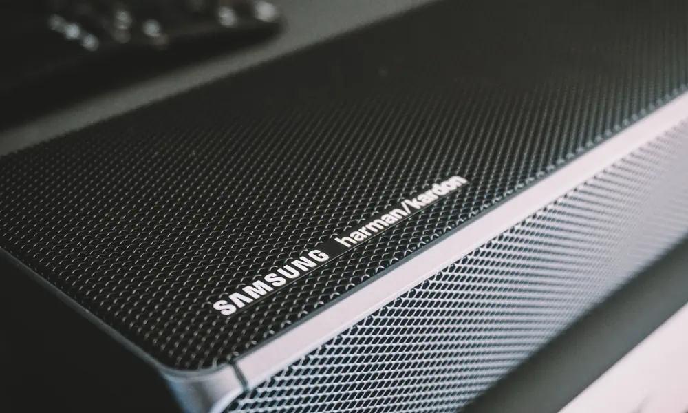 Soundbar close up (source Mark Chan)